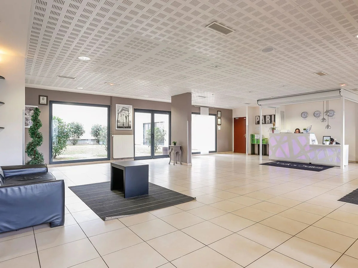Park & Suites Confort Les Ulis