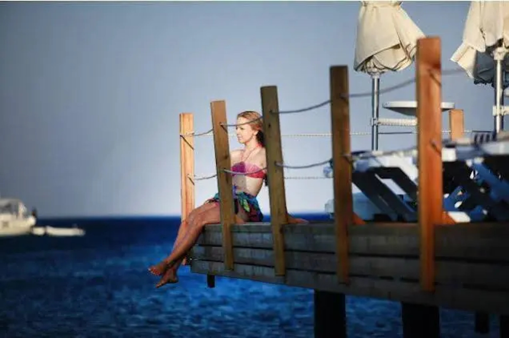 Parilti Beach & Apartments