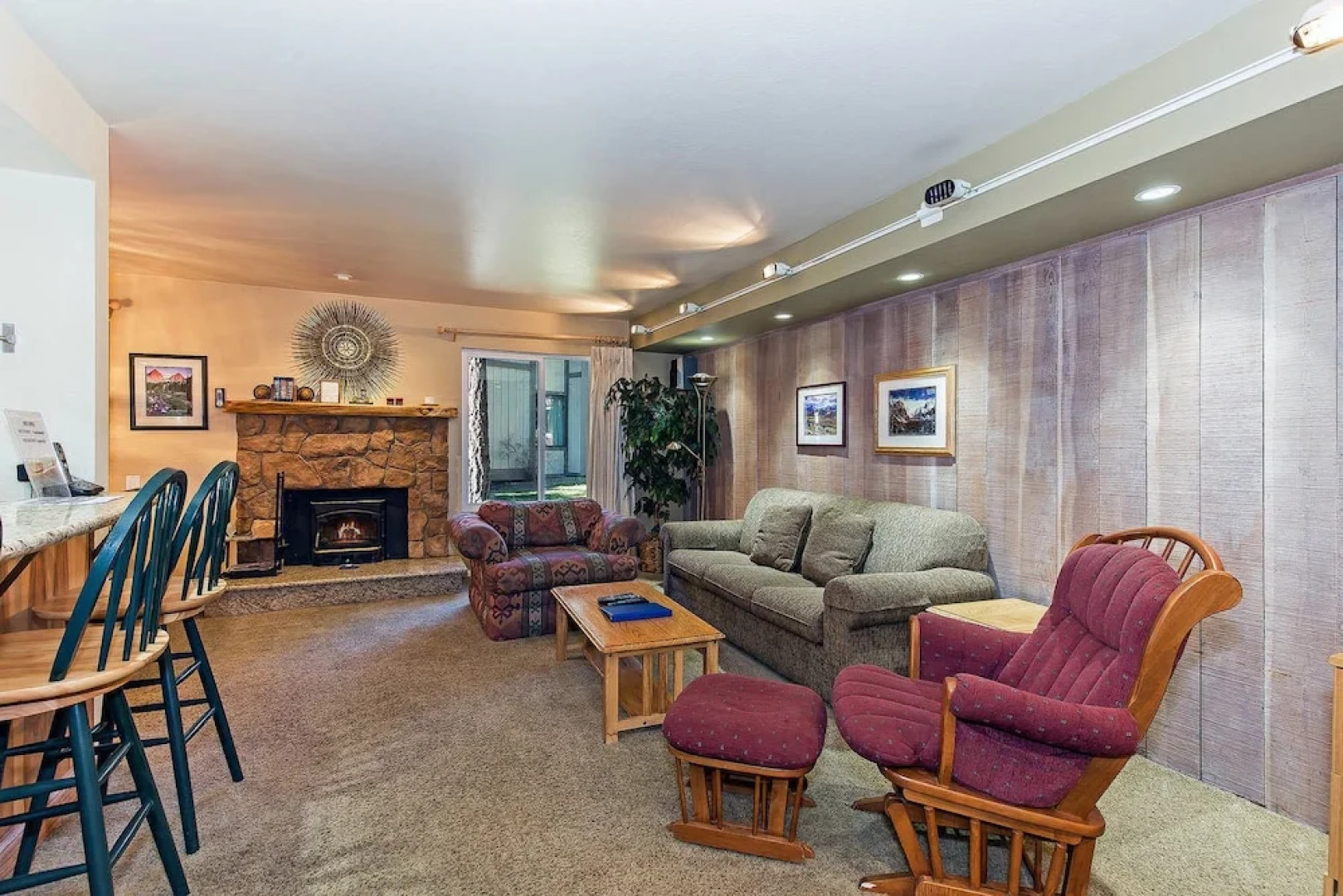 Horizons 4 Condominiums