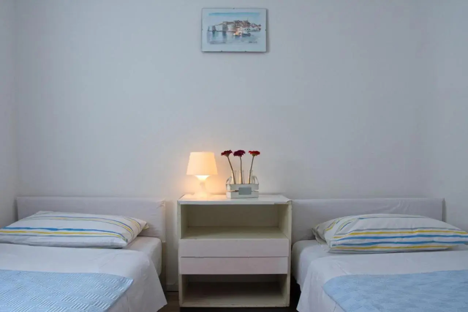 Three-Bedroom Apartment Jadranovo with an Outdoor Swimming Pool 08