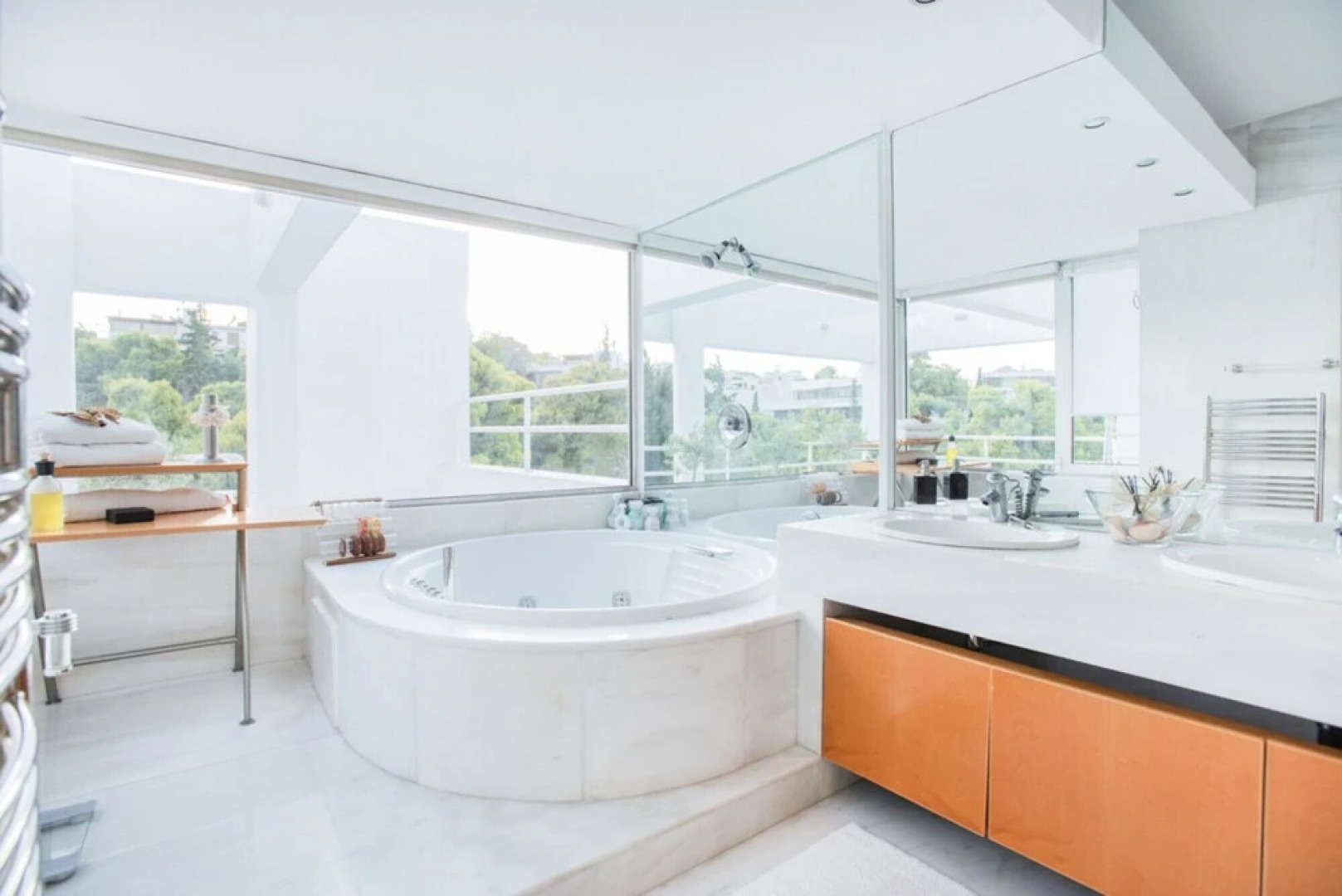 Perfect Athenian Villa