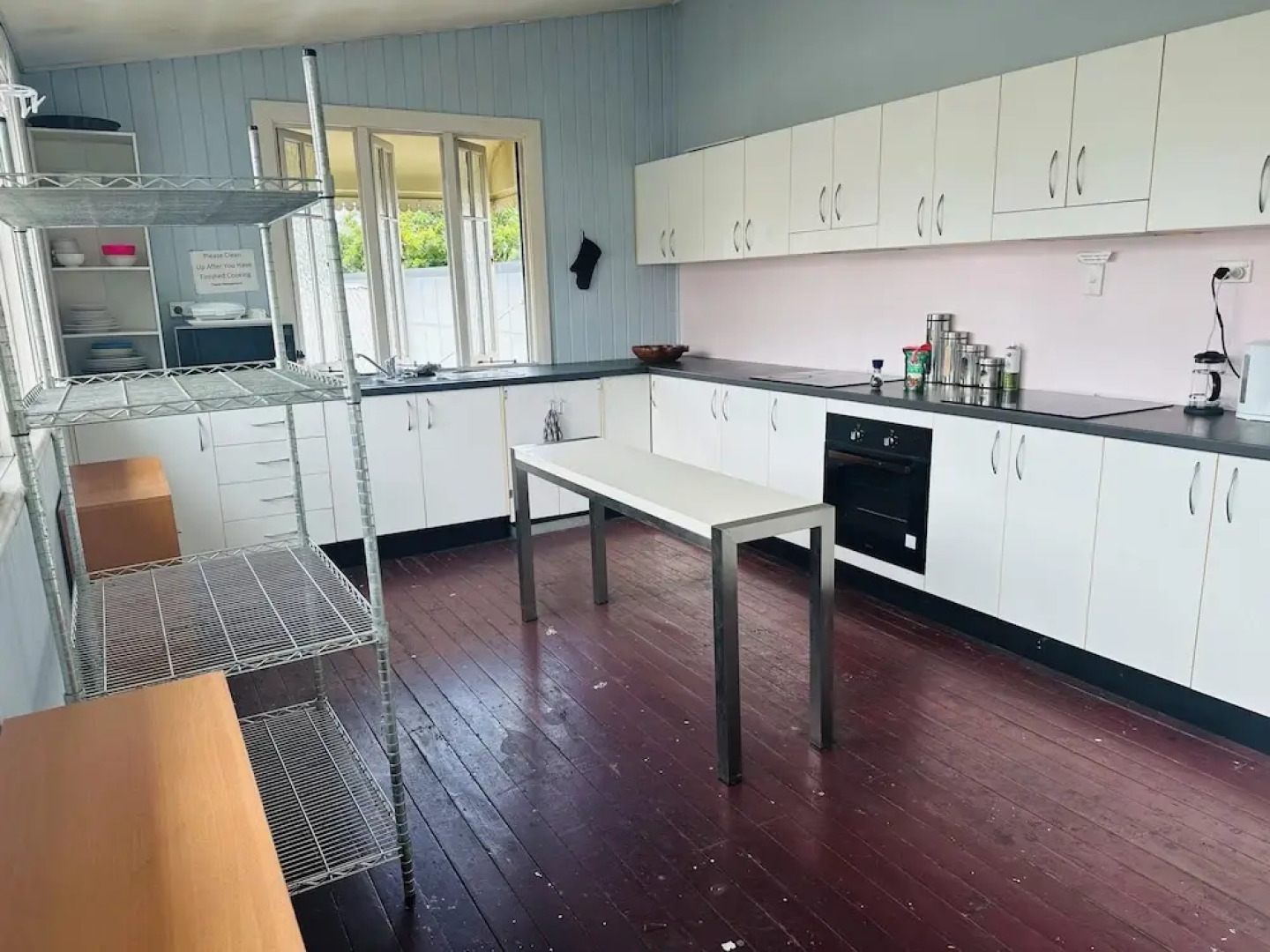 Mossman Exchange & Backpacker Resort