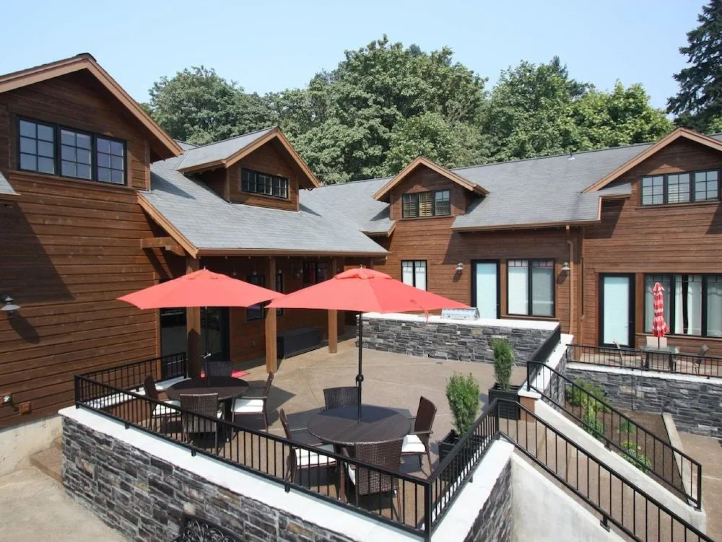 Vineyard View Inn