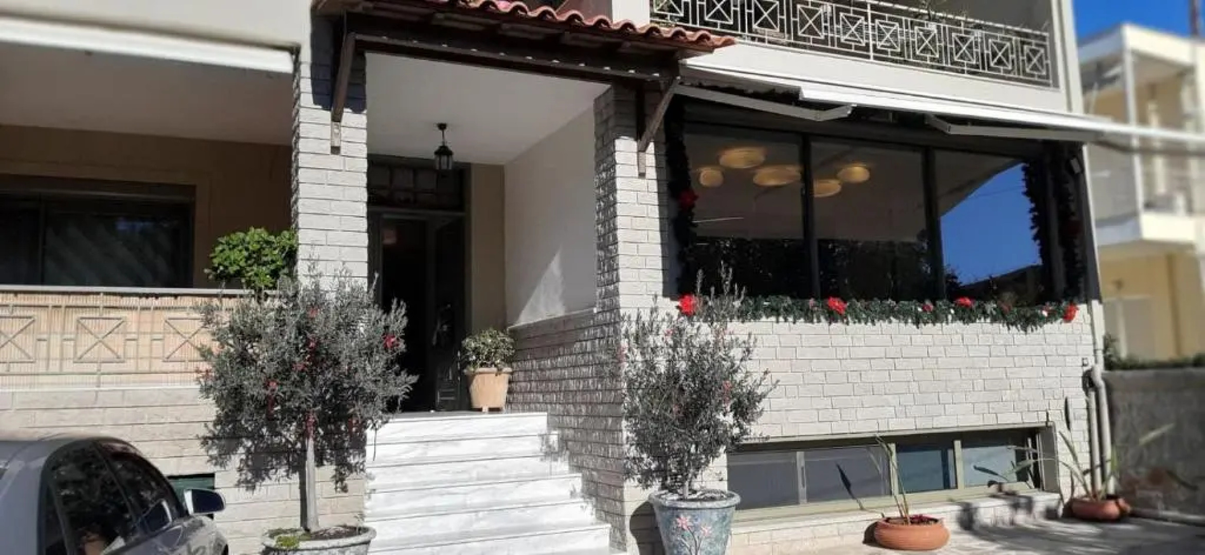 Sandy's Superior Suite