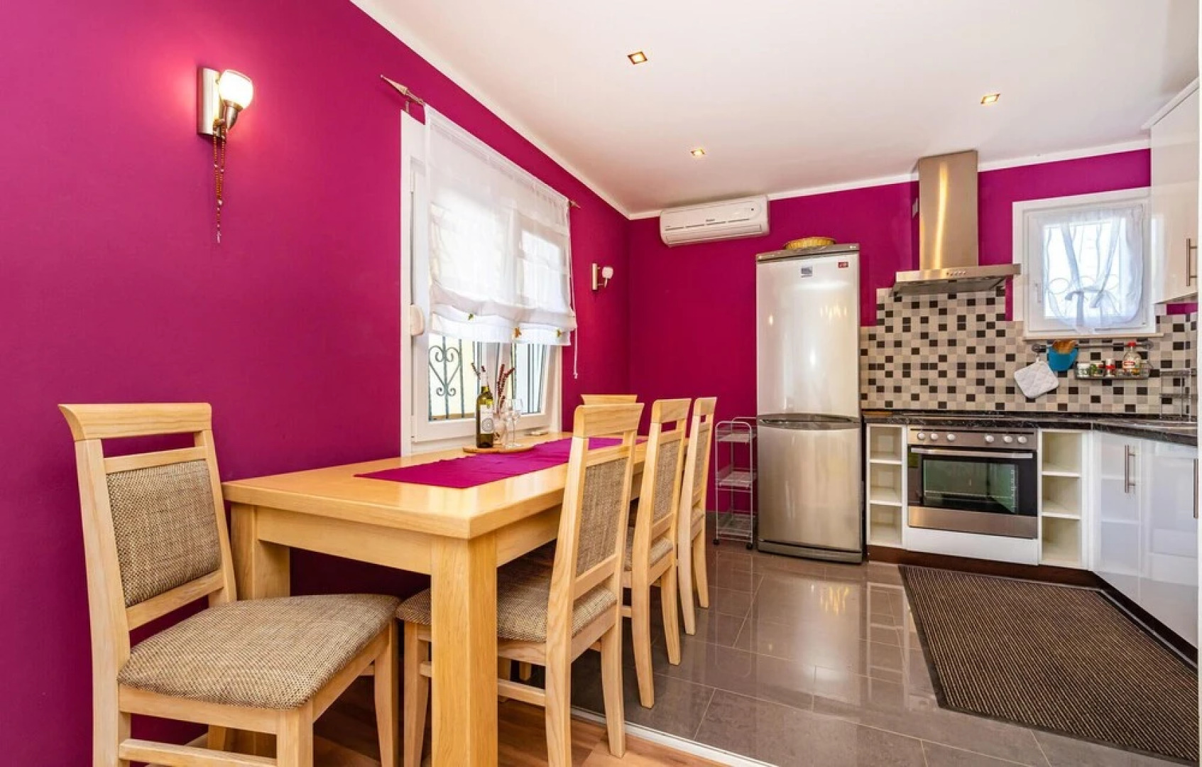 Awesome Apartment in Karin Gornji With Wifi and 2 Bedrooms