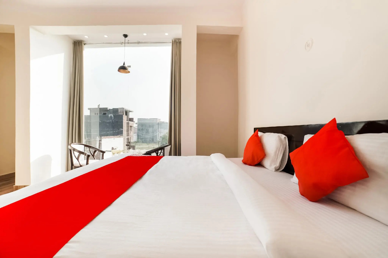 OYO 70670 Hotel Arrow 19