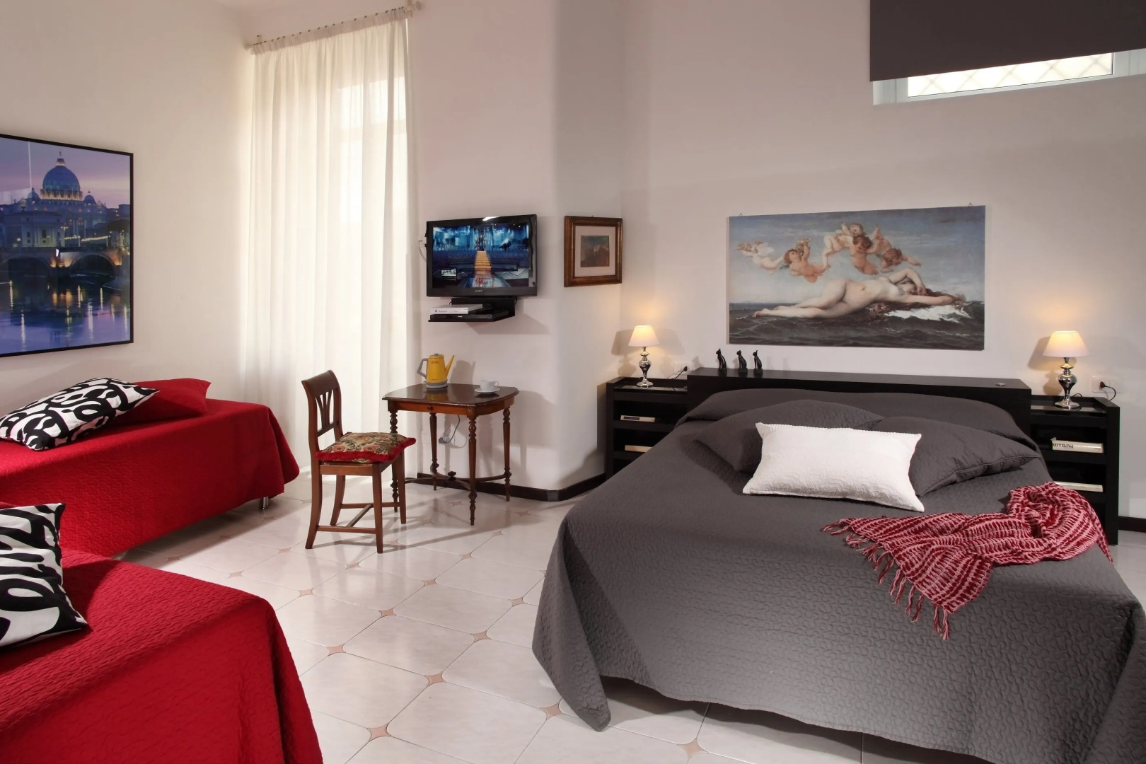 Roma Central Guest House