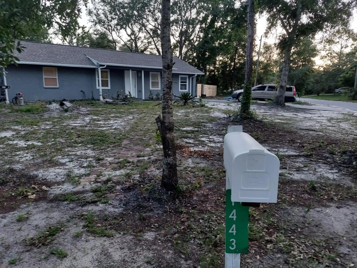 Nice house between two beaches.