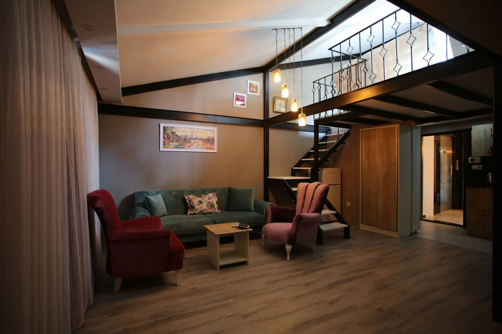 Artist Rooms Suites