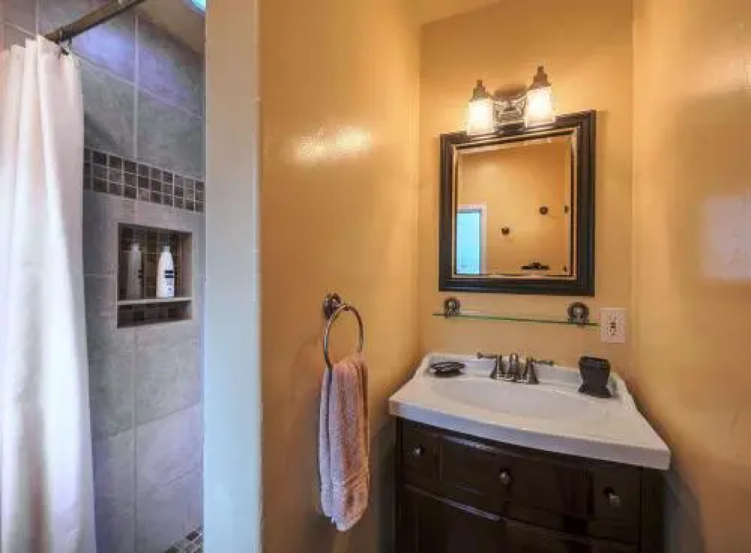 Whispering Waves - Two Bedroom Home - 3681