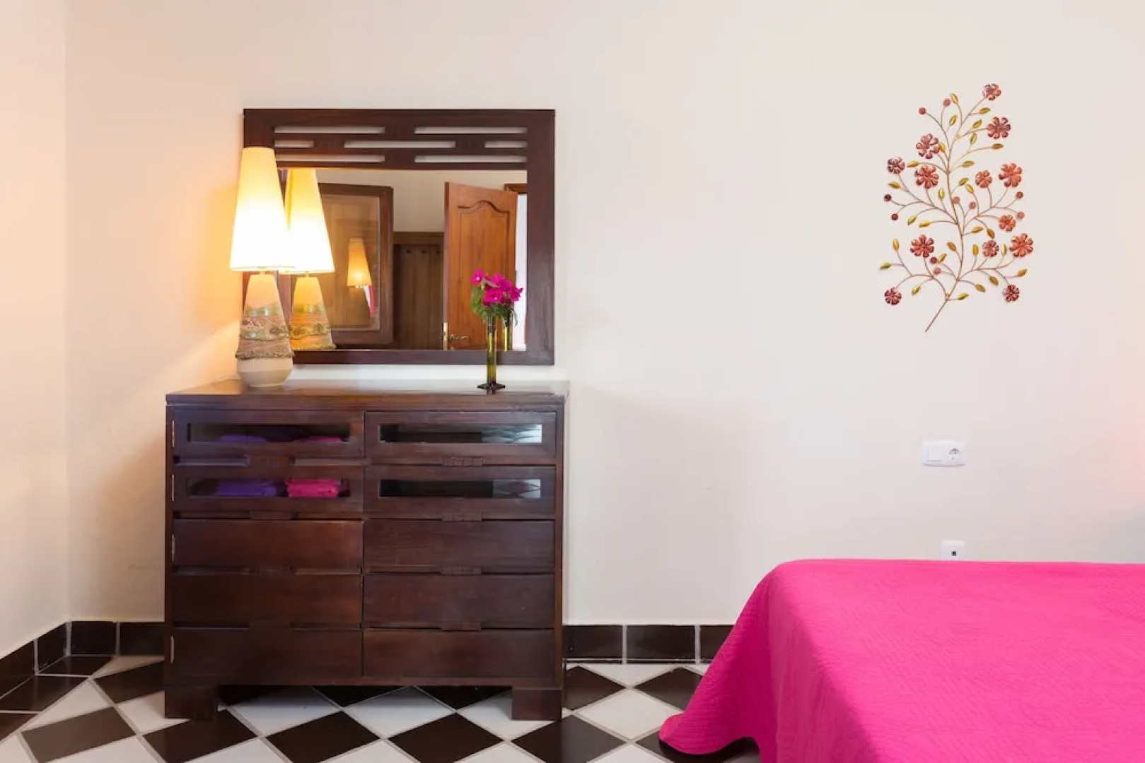 Casas Pilar, Aurora y Tarabilla en finca ecológica