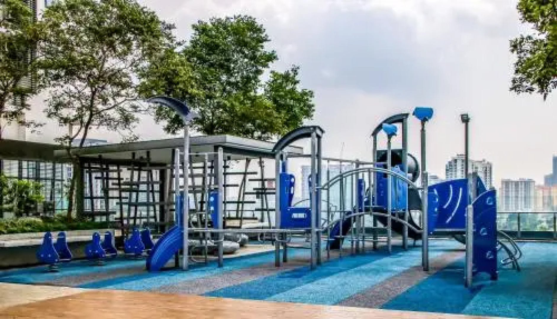 8Pax 2 BATHROOM NEAR SUMWAY PYRAMID