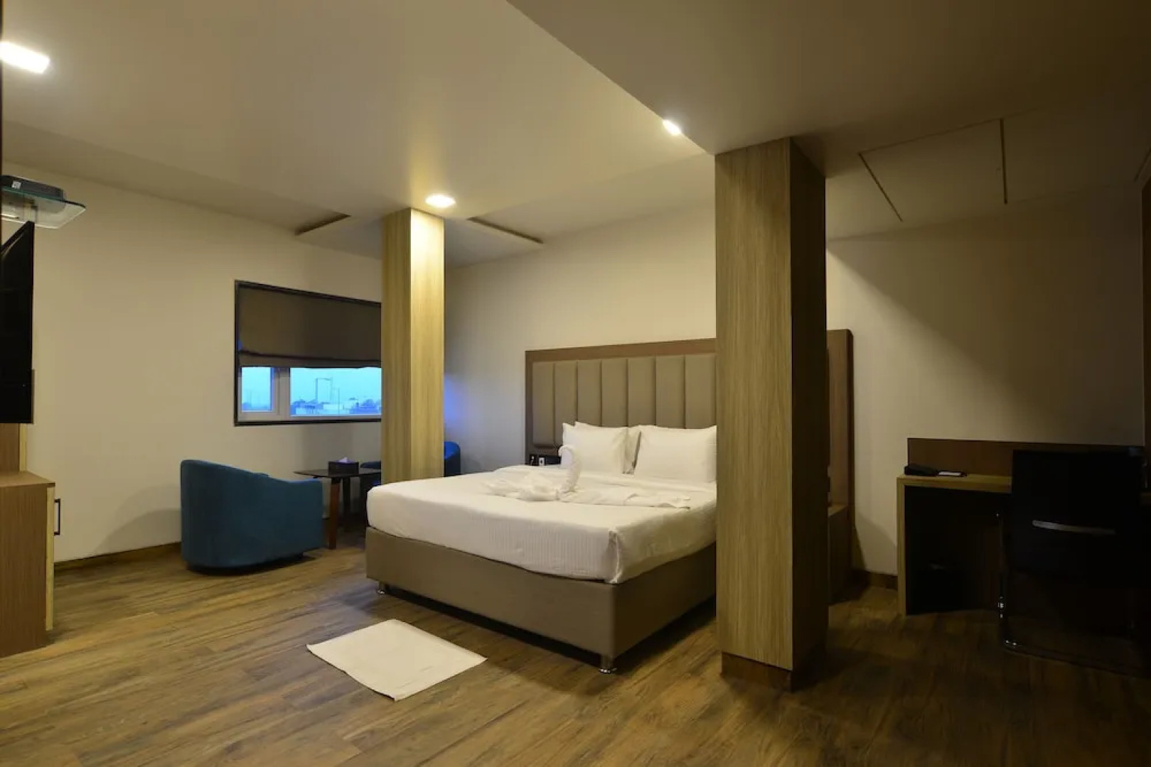 Hotel Jhankar Palace