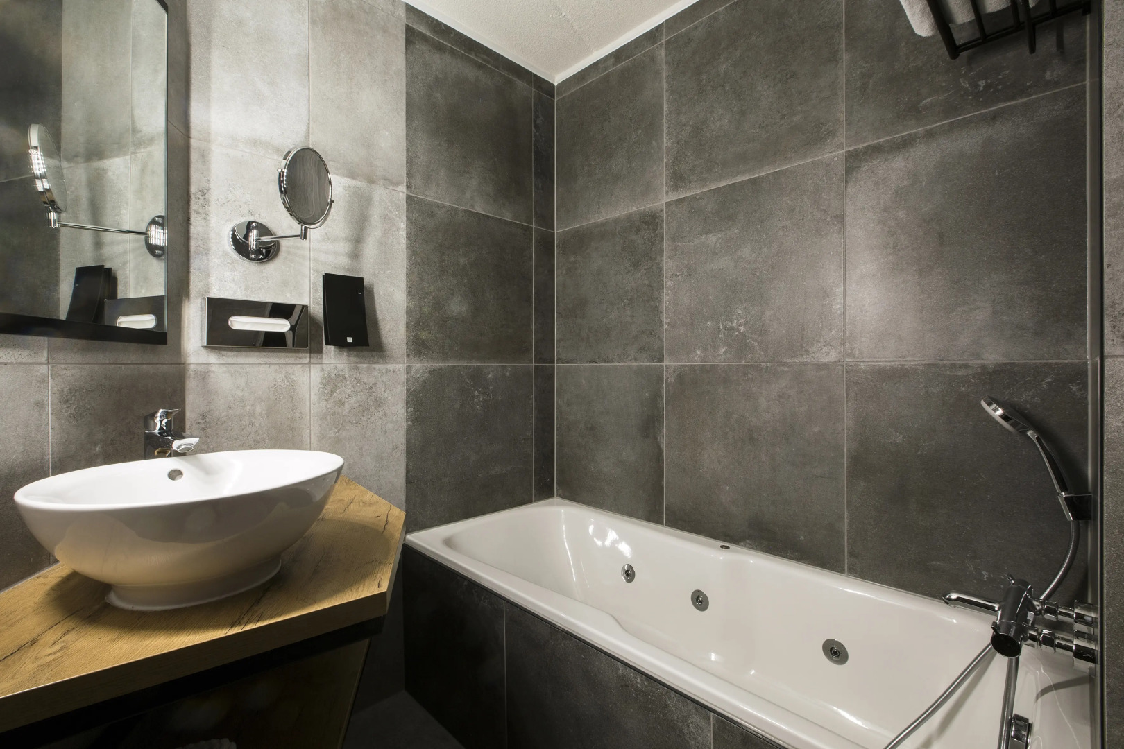 Leonardo Hotel Groningen City Center