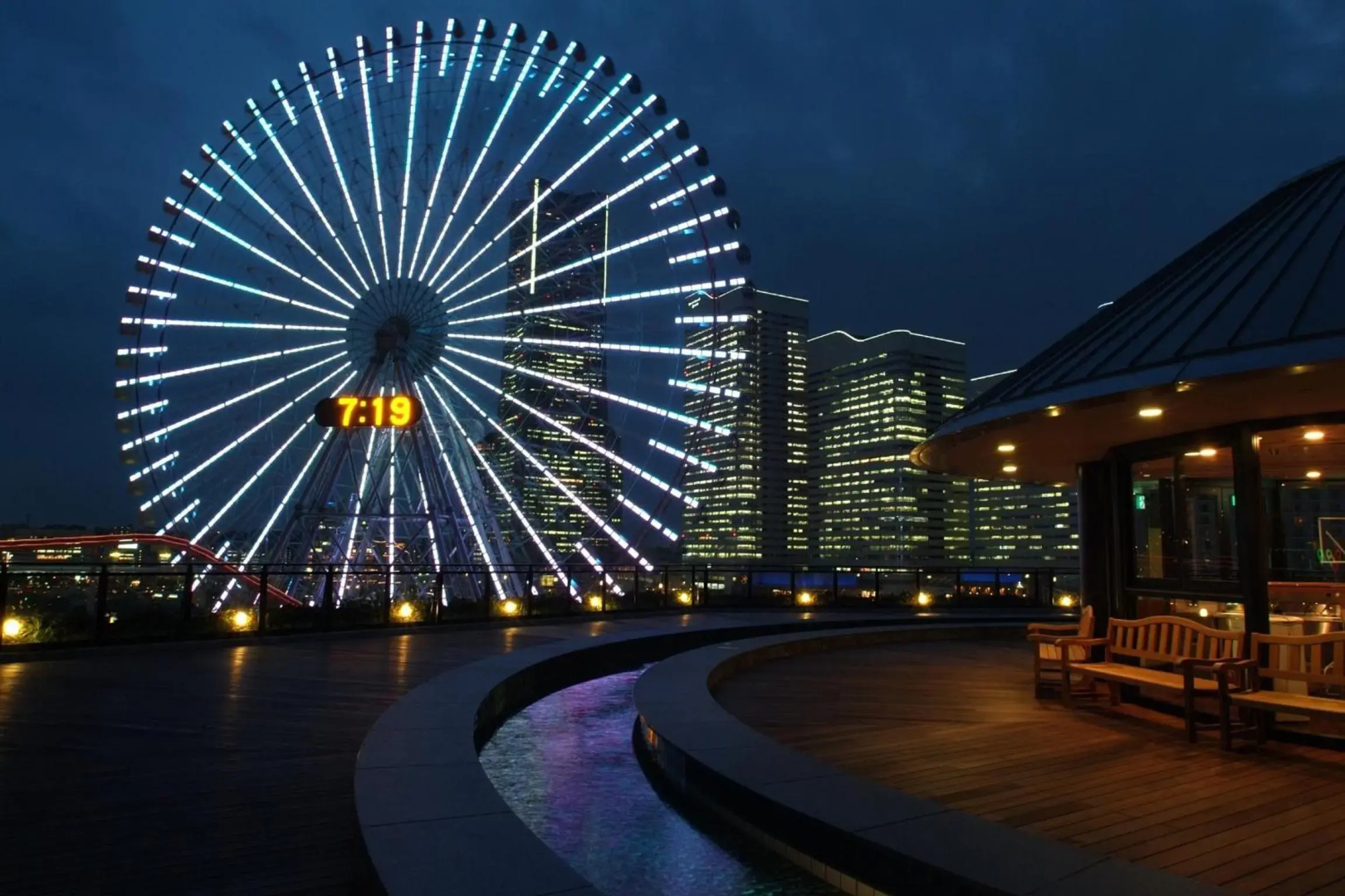 Yokohama Minamimirai Manyo-Club