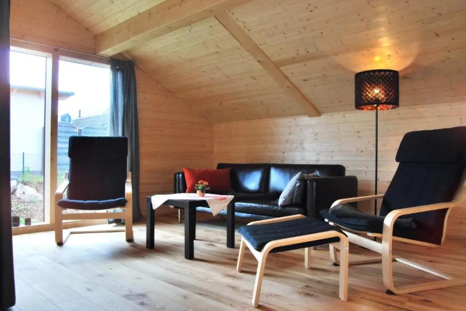 Schwarzes Holzferienhaus mit Sauna -- L I E B L I N G S P L A T Z -- an der Ostsee, Zierow bei Wismar, Strand 500m, alles inklusive