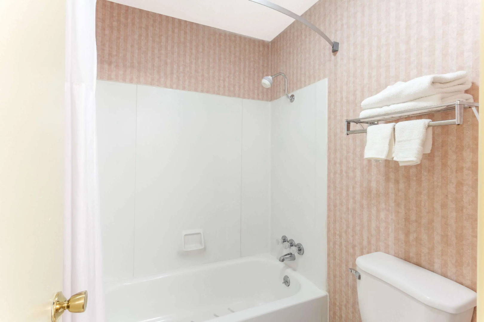 Days Inn by Wyndham Holladay