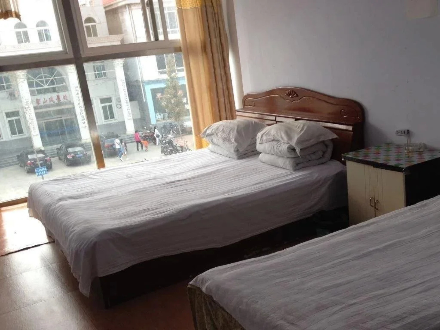 Shanhailou Seafood Inn