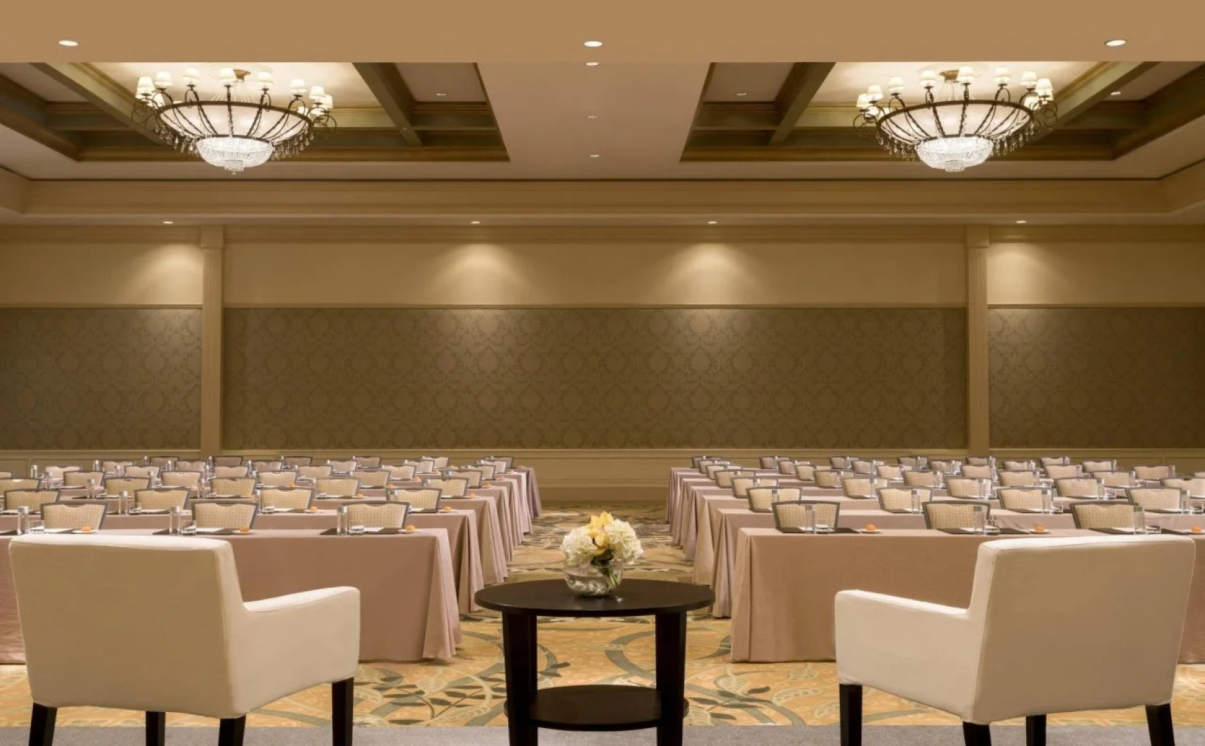 The Ritz-Carlton Naples, Tiburón