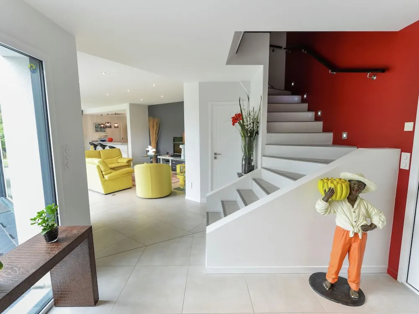 Welcoming Villa in Fouesnant With Swimming Pool