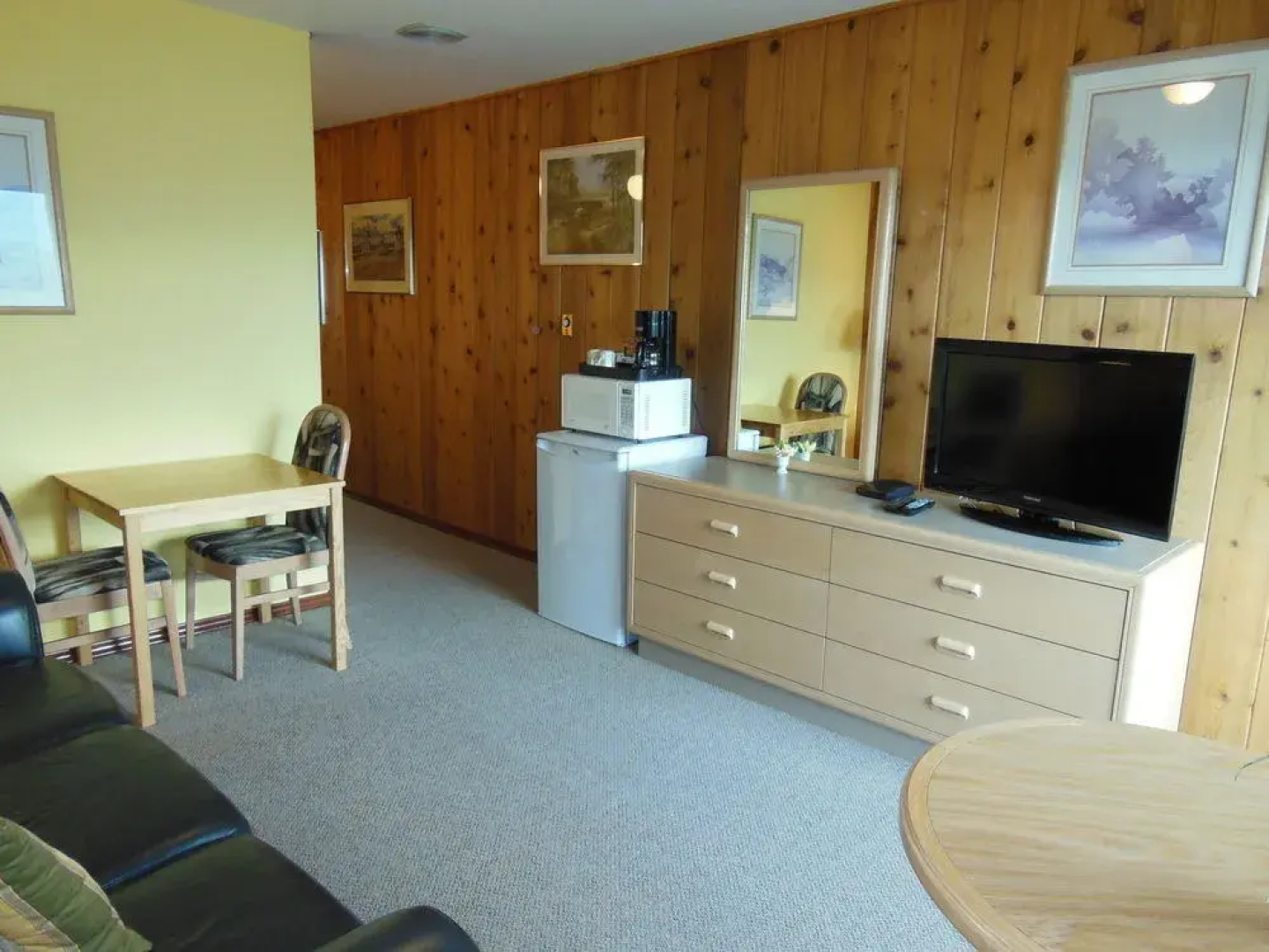 Rocky Mountain Springs Lodge