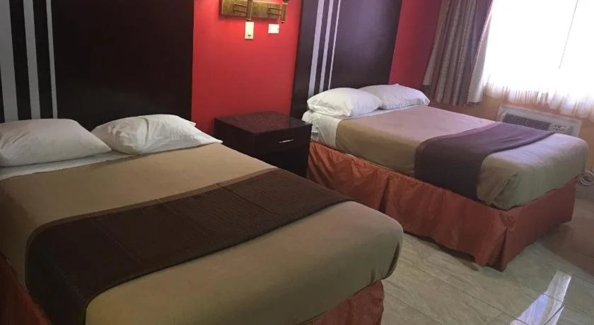 Travelodge by Wyndham Bay Shore Long Island