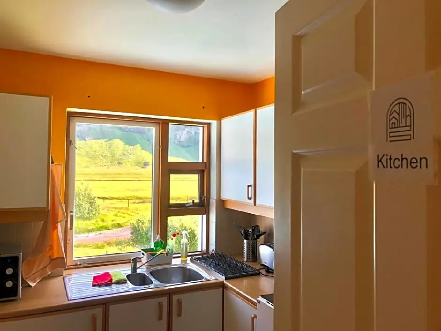 Paradise Cave Hostel & Guesthouse