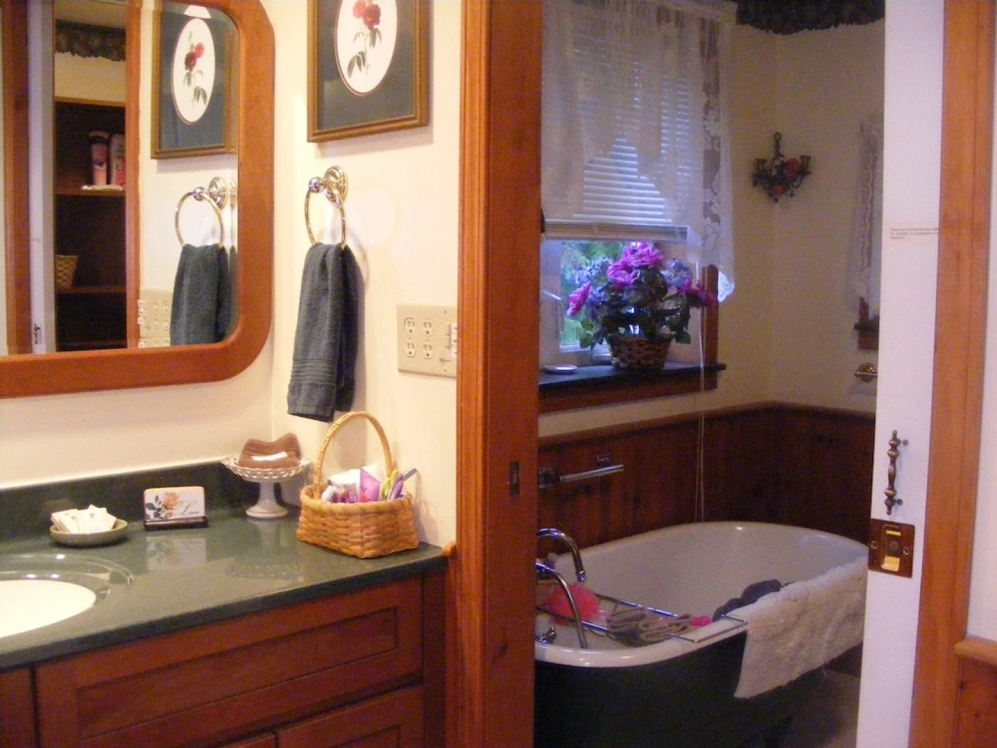 Lake Valley Legends B&B