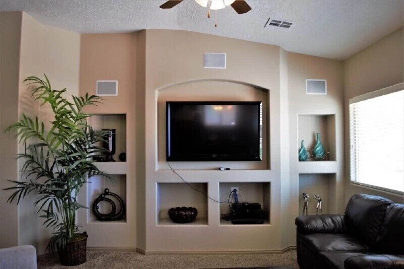 3 Bedroom Home in Mesquite #214 3 Bedrooms 2 Bathrooms Home
