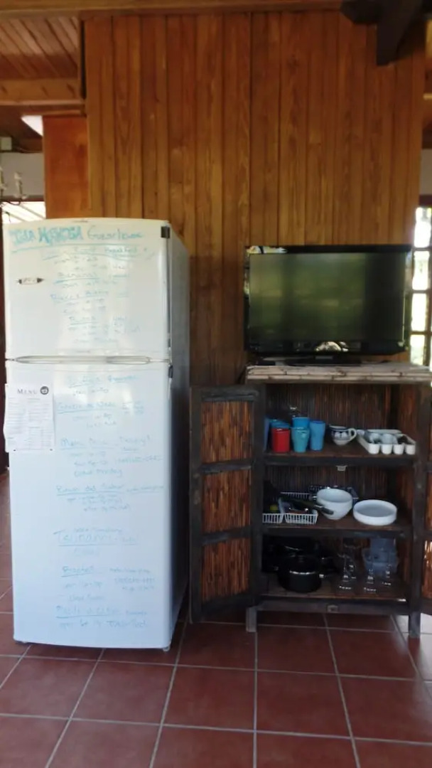 Isla Hermosa Guesthouse