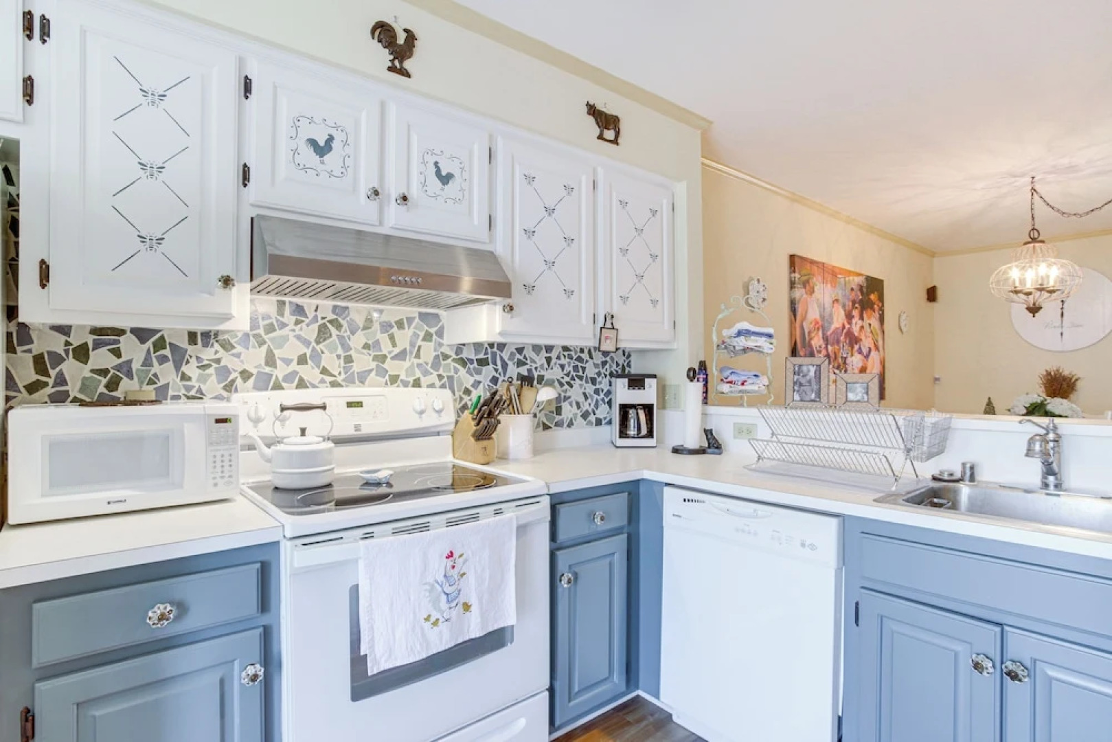 3 Mi to Bethany Beach: Coastal Gem w/ Pool Access