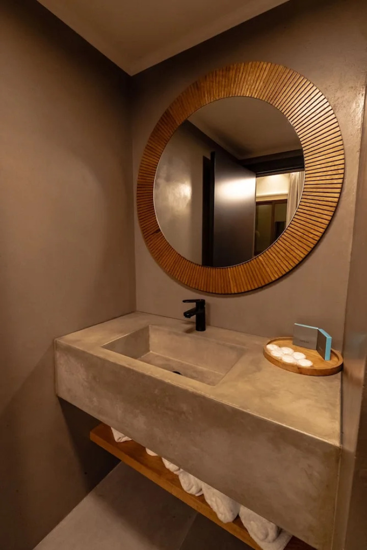 Bebatroun Beach Hotel