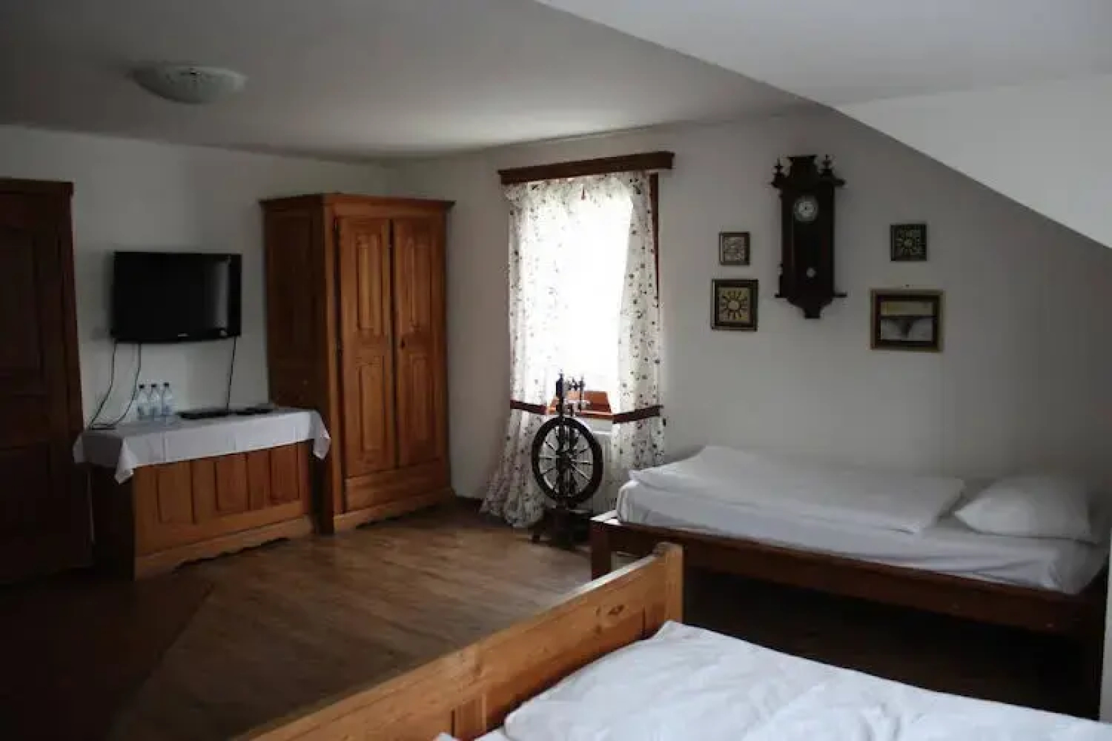 Vintazh Otel Surikova