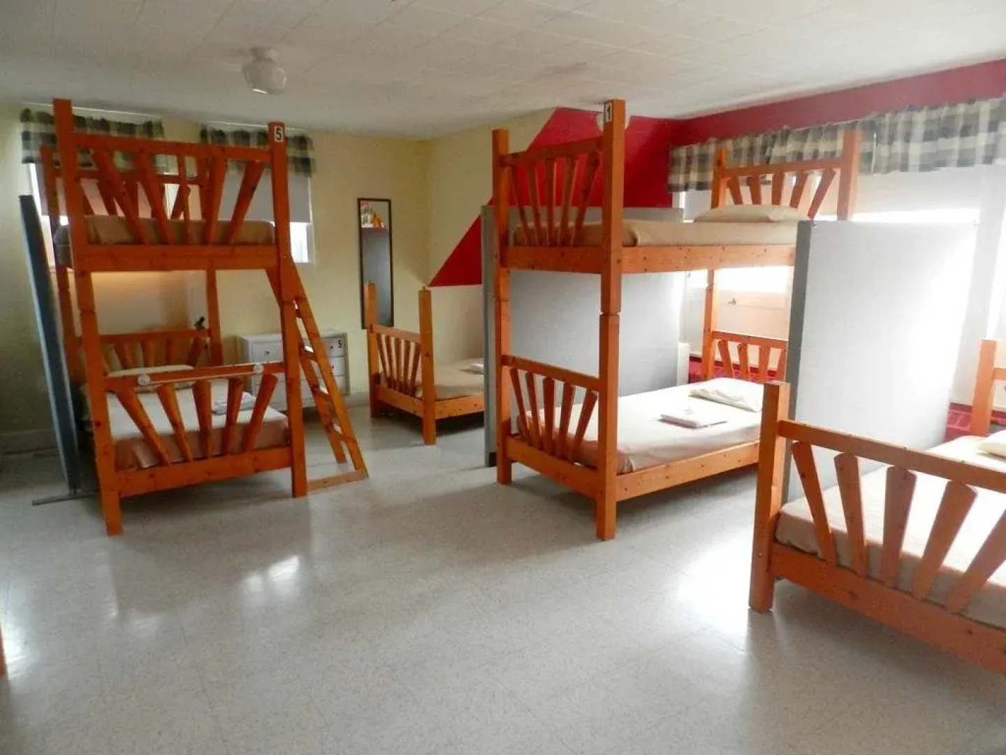 Auberge De Douglastown Hostel