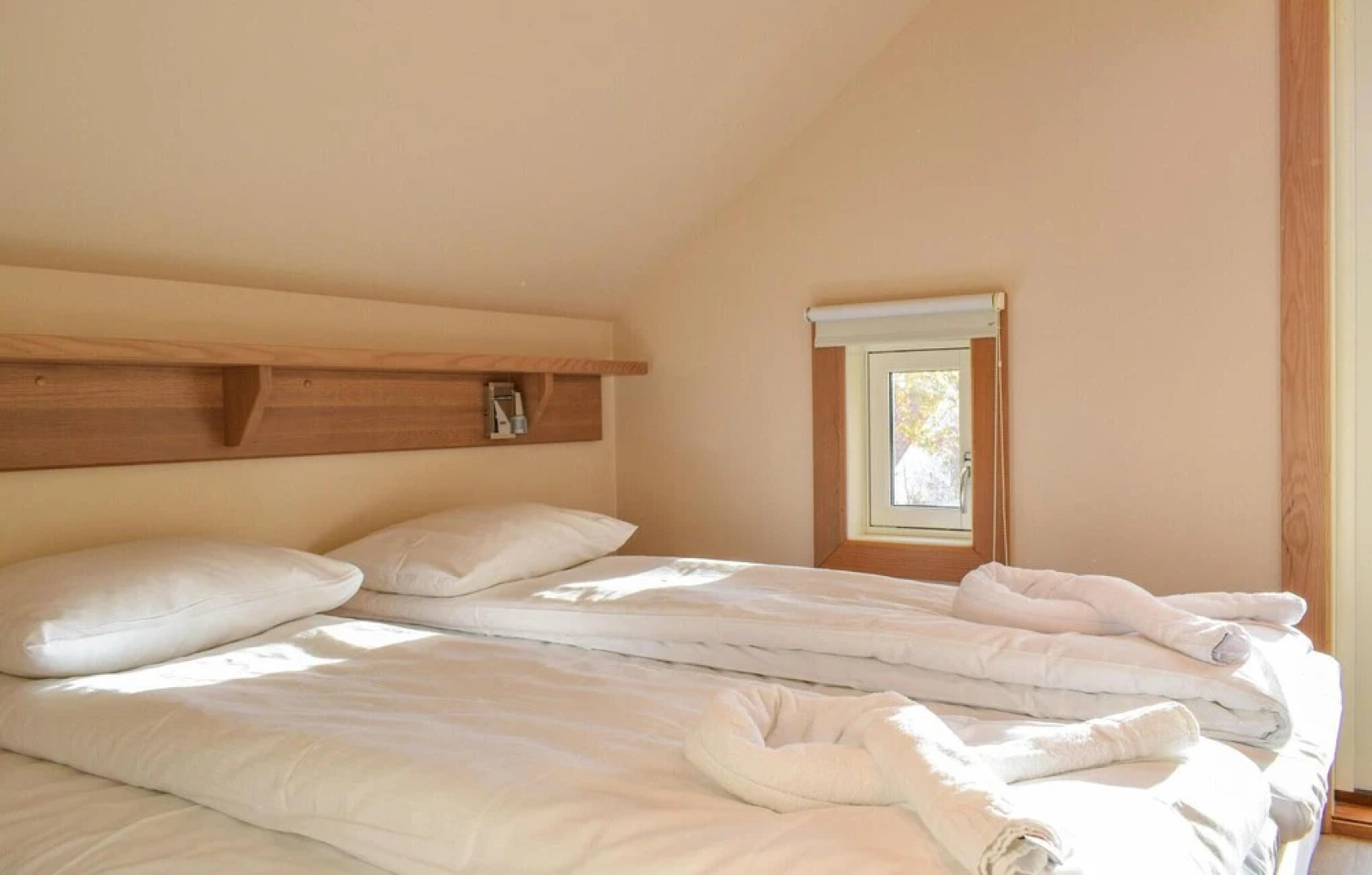 Beautiful Home in Farsund With 4 Bedrooms and Wifi