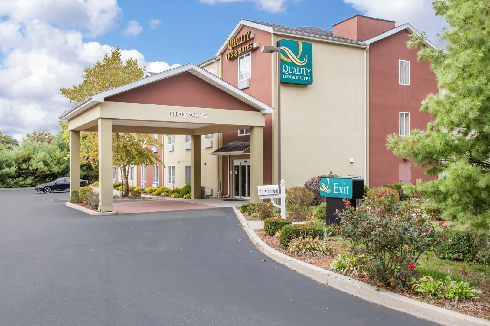 Quality Inn & Suites