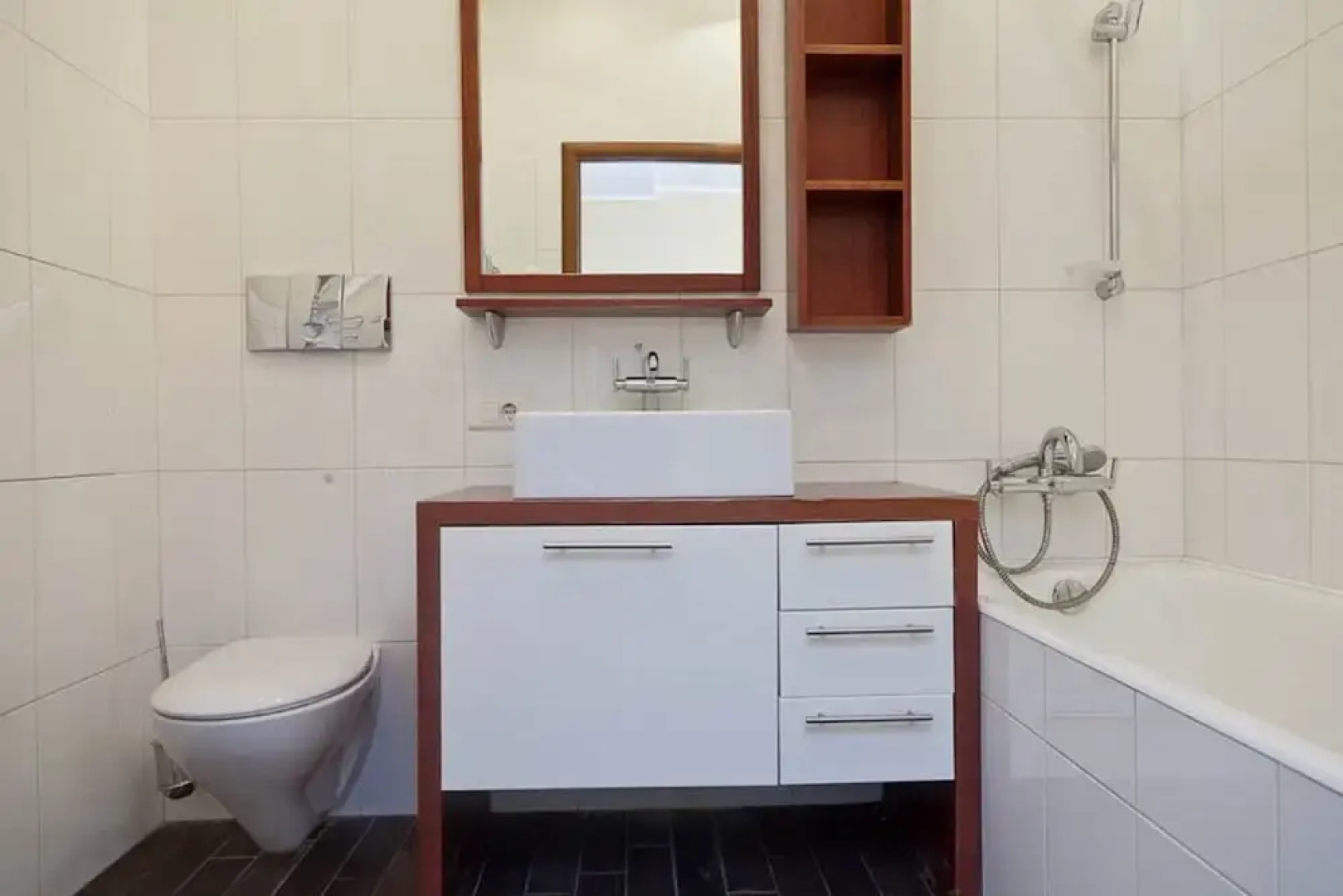 Апартаменты «LUXKV на Дружинниковской»