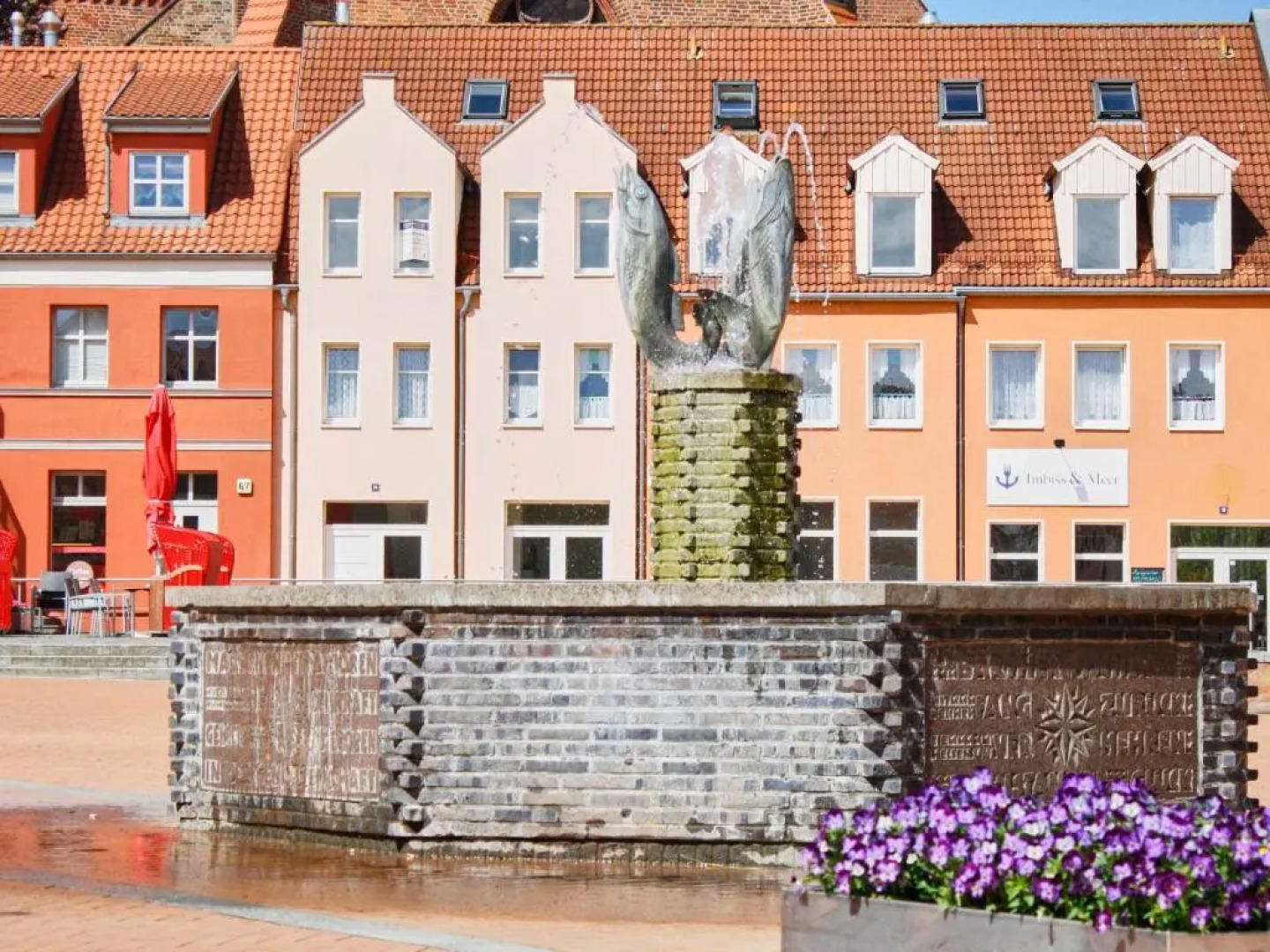 FLOATING HOUSES Classic _ _Schwimm