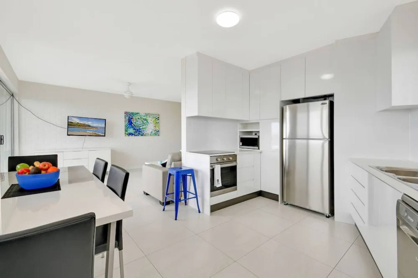 2 BDRM Beach Apartment BILGOLA4