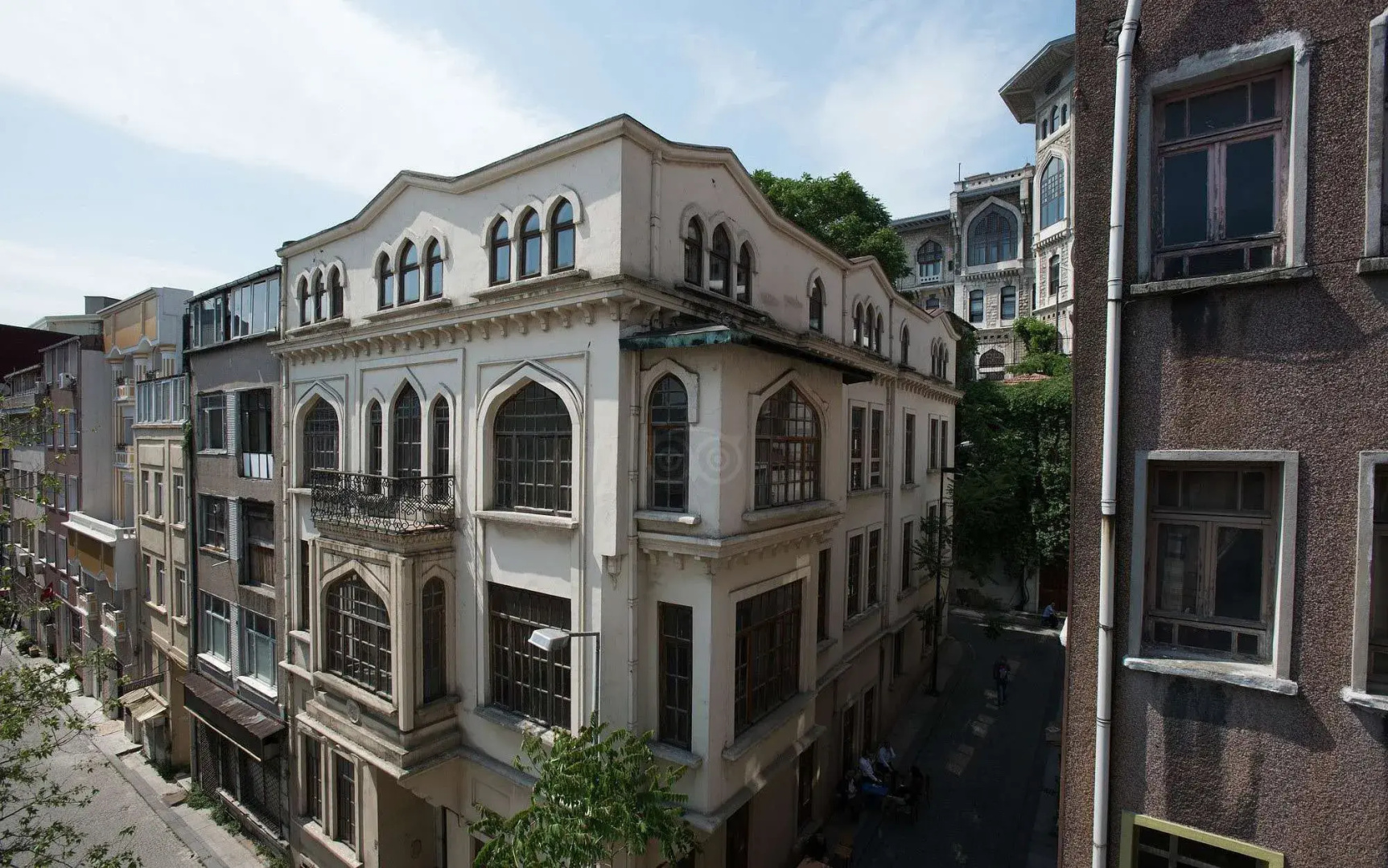 Yazar Hotel