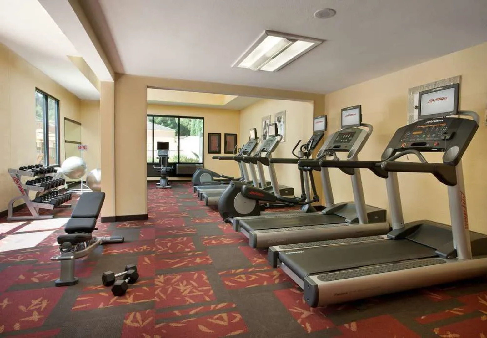 Courtyard Sacramento Airport Natomas