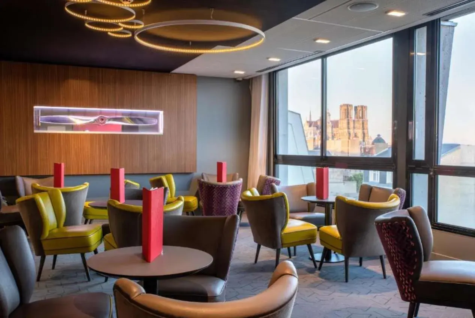Holiday Inn Express and Suites Reims - Rives de Vesle