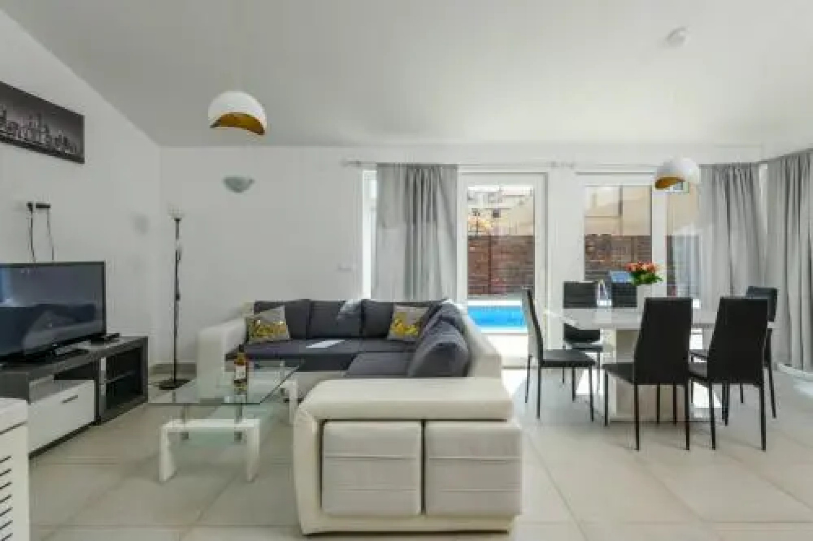 Bobo Family house with pool