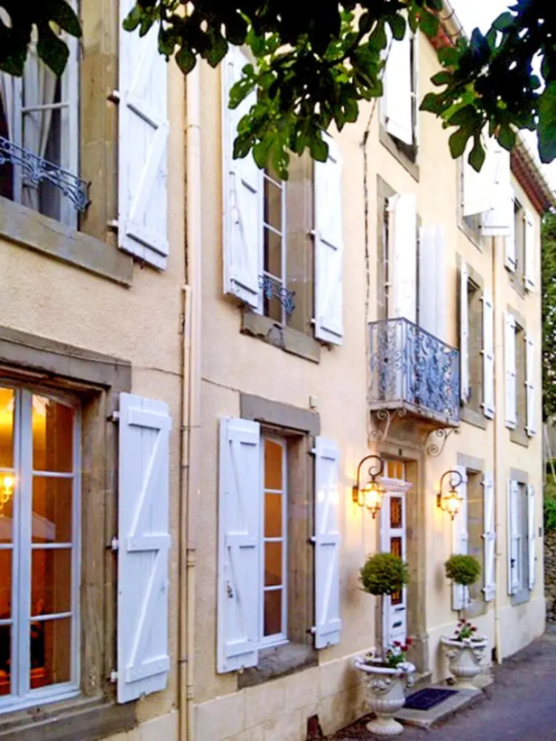 Mansion With 5 Bedrooms in Bouilhonnac, With Furnished Garden and Wifi