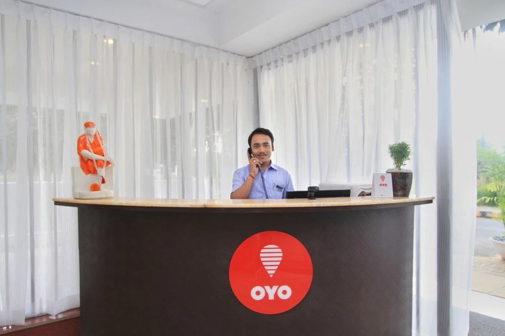 OYO 10002 Hotel Canary Hop