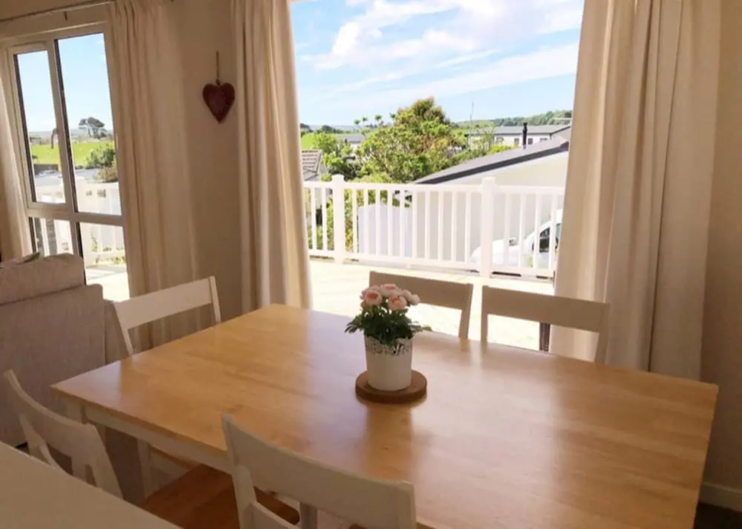 Charming 3-bed Chalet in Abersoch