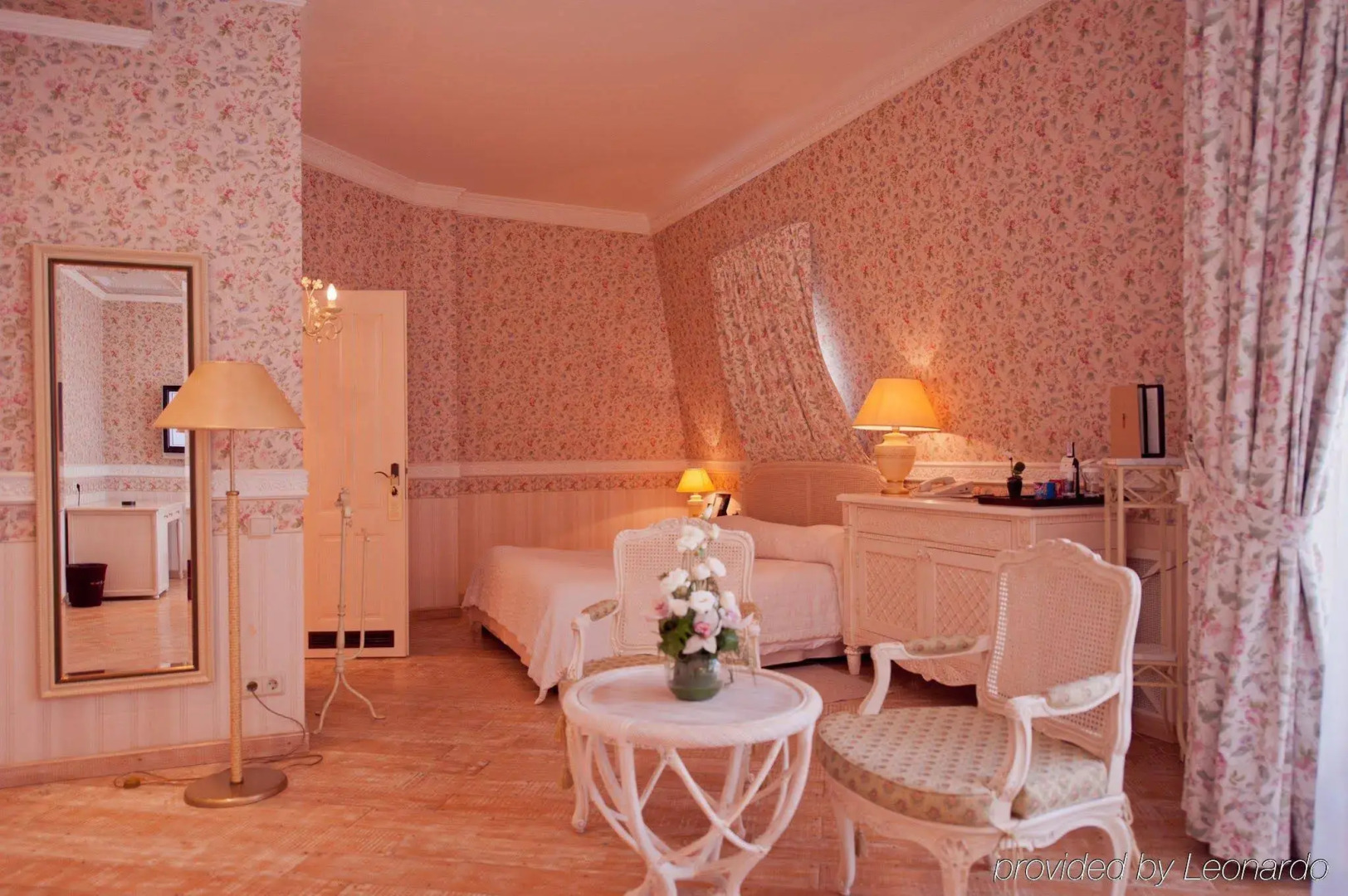 Отель «Опера»