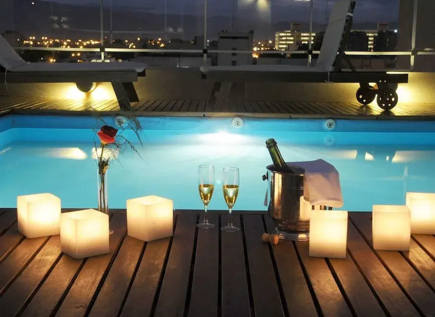 Del Bono Suites Art Hotel