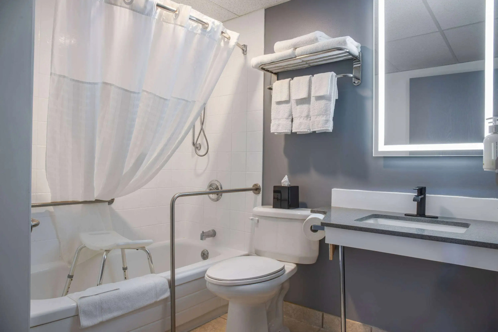 Days Inn & Conference Centre by Wyndham Camrose Norsemen