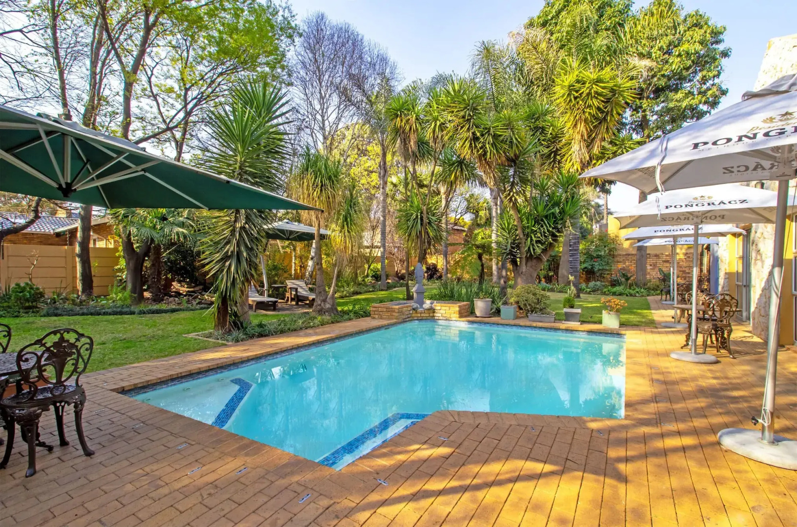 Sunward Park Guest House & Conference Centre